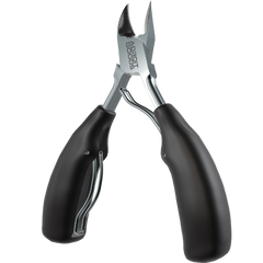 nagelknipper met zwarte handgrepen en metalen knipmechanisme op een zwarte achtergrond