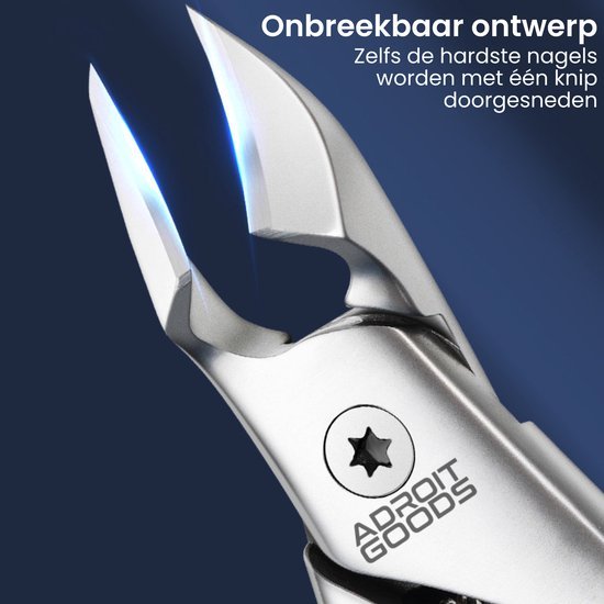 Close-up van robuuste metalen nagelknipper met scherp snijvlak en Adroit Goods logo zichtbaar