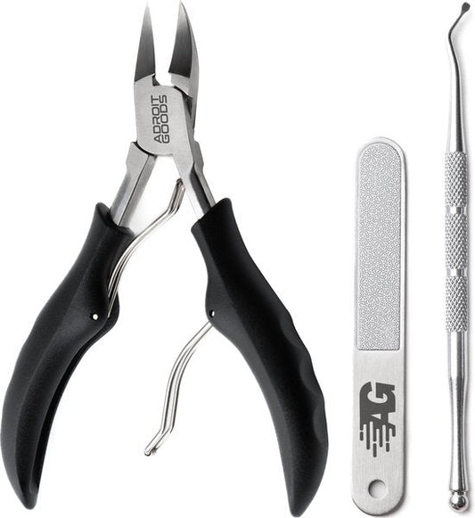 nagelknipper met zwart handvat, metalen nagelvijl en roestvrijstalen huidriemverwijderaar