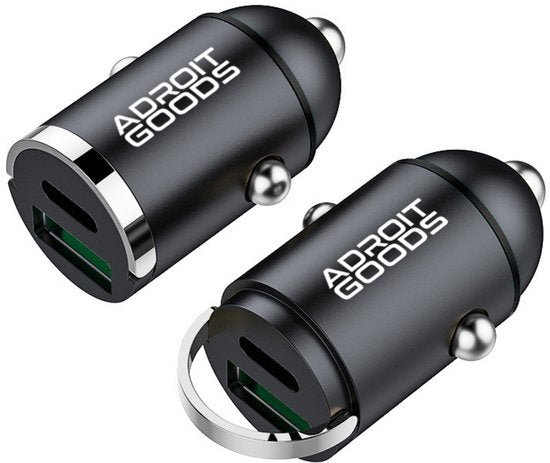 twee compacte zwarte autoladers met usb-poorten en zilveren details voor opladen in de auto