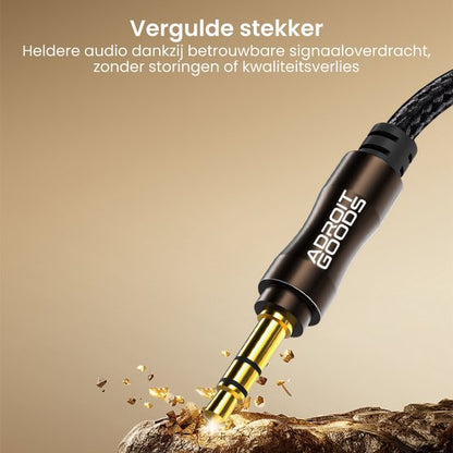 Zwarte kabel met vergulde 3,5 mm stekker voor heldere en storingsvrije audioverbinding.