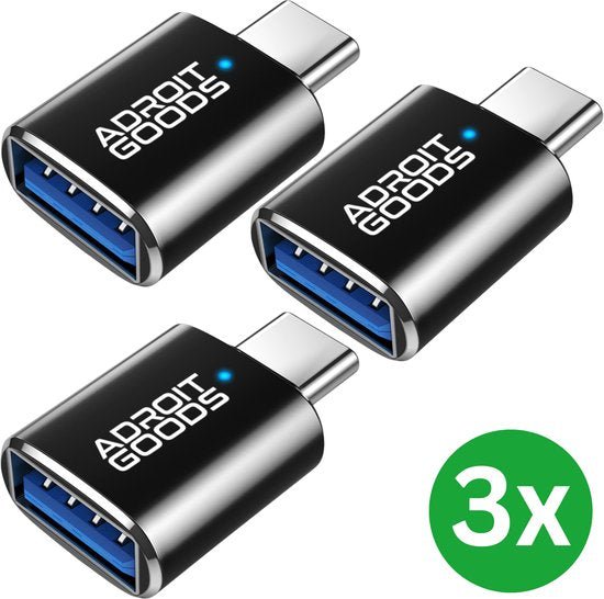 Drie zwarte USB-C naar USB 3.0 adapters met AdroitGoods logo en blauwe binnenkant
