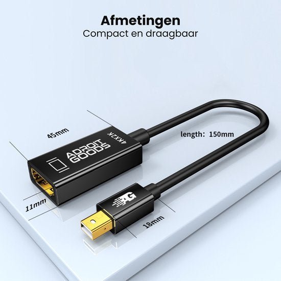 Zwarte compacte en draagbare adapter met kabel, Adroit Goods branding en afmetingen.