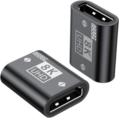 Zwarte adapter voor 8K UHD video met compacte, robuuste behuizing van AdroitGoods
