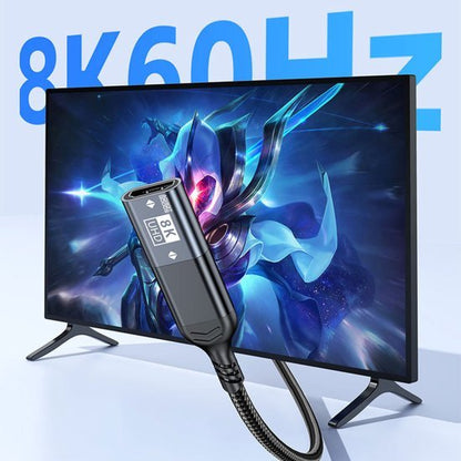 Zwart 8K UHD kabel verbonden met een televisiescherm met sci-fi spelafbeelding.