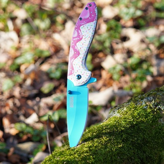 Vrolijk mes met blauwe lemmet en handgreep in roze en wit met kleurrijke sprinkles