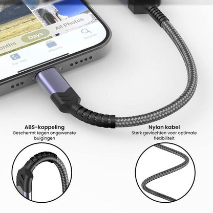 Close-up van een mobiele oplader met ABS-koppeling en sterk gevlochten nylon kabel voor flexibiliteit