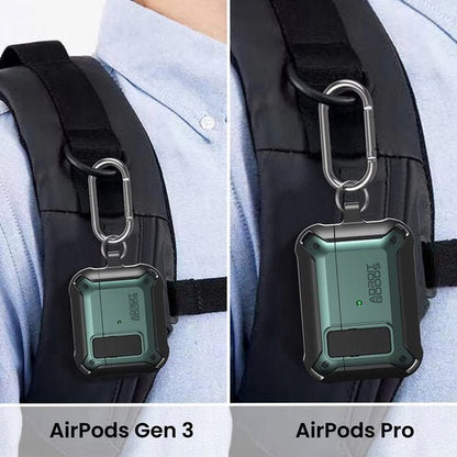 Duurzaam groen beschermhoesje met karabijnhaak bevestigd aan een rugzakriem