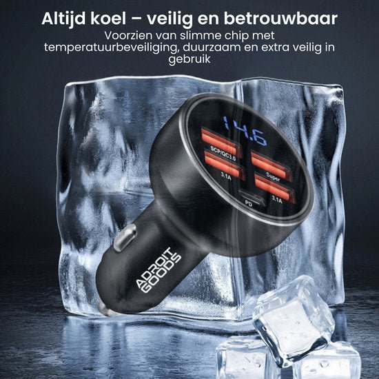 Zwarte autolader met vier USB-poorten en digitaal temperatuurdisplay ingebed in ijsblokje.