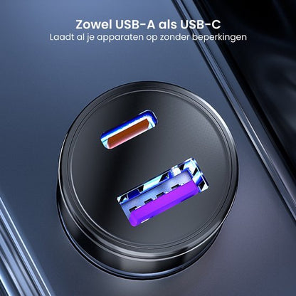 Close-up van een laadstation met USB-A en USB-C poorten, geschikt voor diverse apparaten.