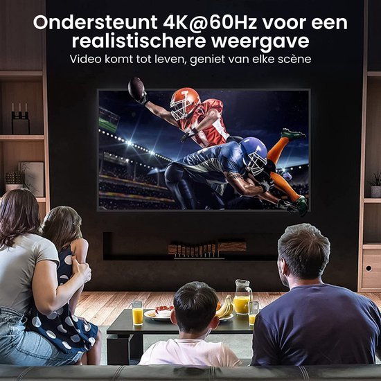 Gezin kijkt naar een scherm met een American football wedstrijd voor realistische beeldweergave.