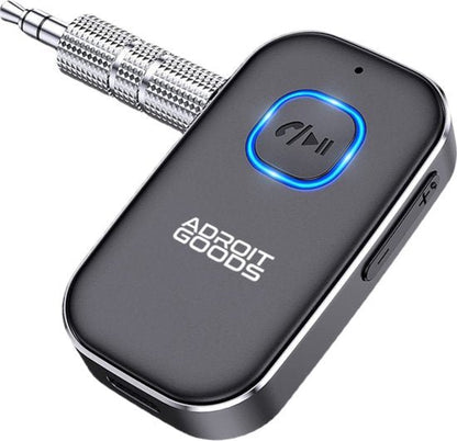 Zwarte draadloze adapter met opgenomen knop en blauwe LED-ring van AdroitGoods