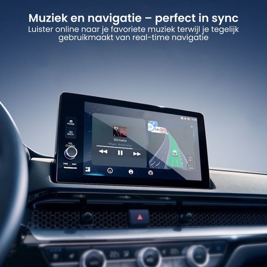 Auto-infotainmentsysteem met muziekweergave en real-time navigatie in dashboarddisplay