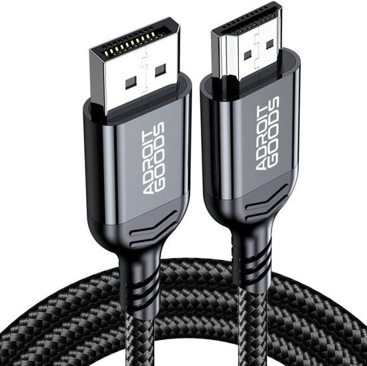 zwarte gevlochten kabel met metalen USB-connectors en tekst Adroit Goods