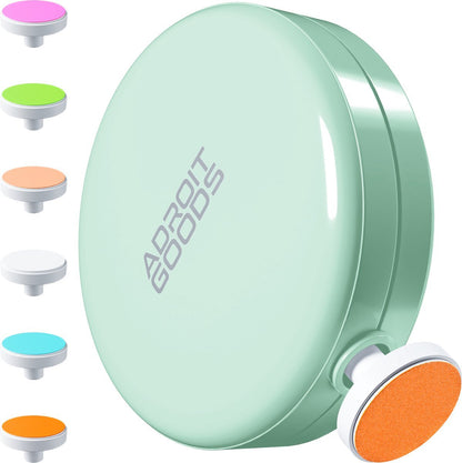 Ronde mintgroene houder met zes verwisselbare gekleurde schuursponsjes naast elkaar geplaatst