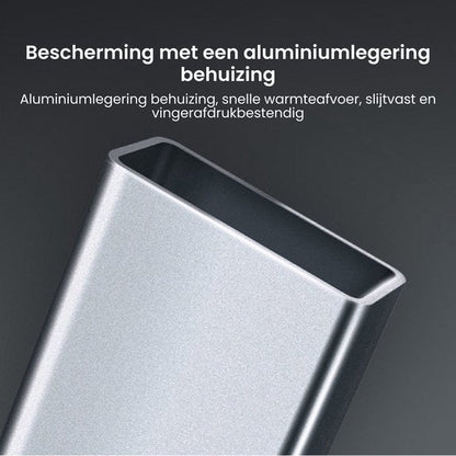 Close-up van een slanke aluminiumlegering behuizing met matte afwerking en afgeronde hoeken