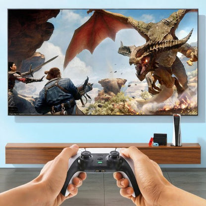 Iemand speelt een actievol dragon slayer videospel op een grote televisie met een gamecontroller