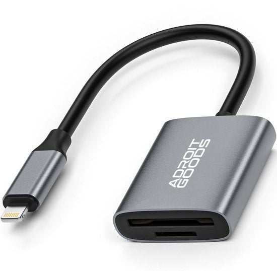 grijze AdroitGoods adapter met korte kabel en lightning connector in een professionele stijl