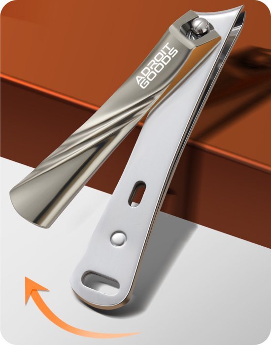 glanzende metalen nagelknipper met draaihendel op witte en oranje achtergrond