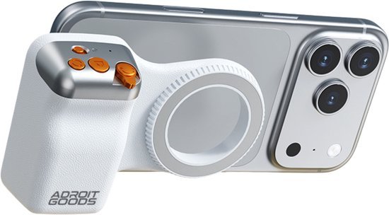 Witte houder met oranje knoppen bevestigd aan achterkant van een smartphone met drie camera’s