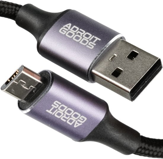 USB-kabel met micro-USB en USB-A connectoren in metallic paars van AdroitGoods
