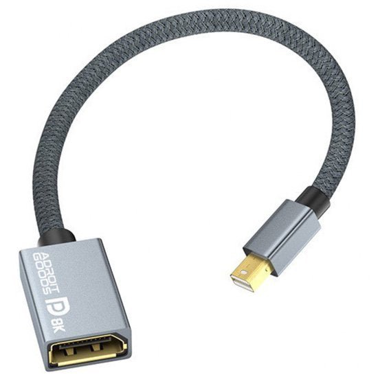 grijs gevlochten kabel met metalen connectoren en goudkleurige pinnen voor aansluiting