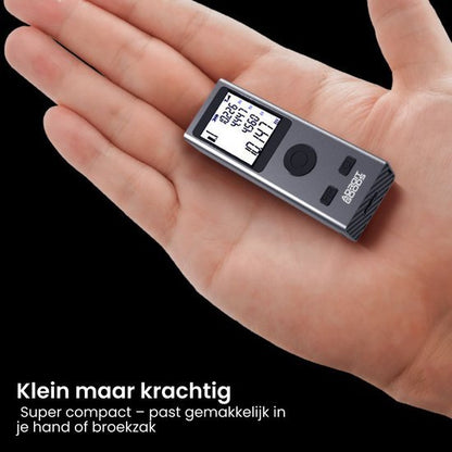 Kleine compacte afstandsmeter met display op handpalm voor nauwkeurige metingen