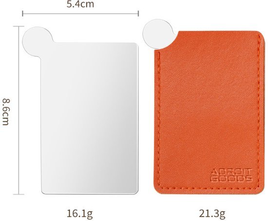maatvoering van een kleine rechthoekige metalen kaart en een oranje leren hoesje met logo AdroitGoods
