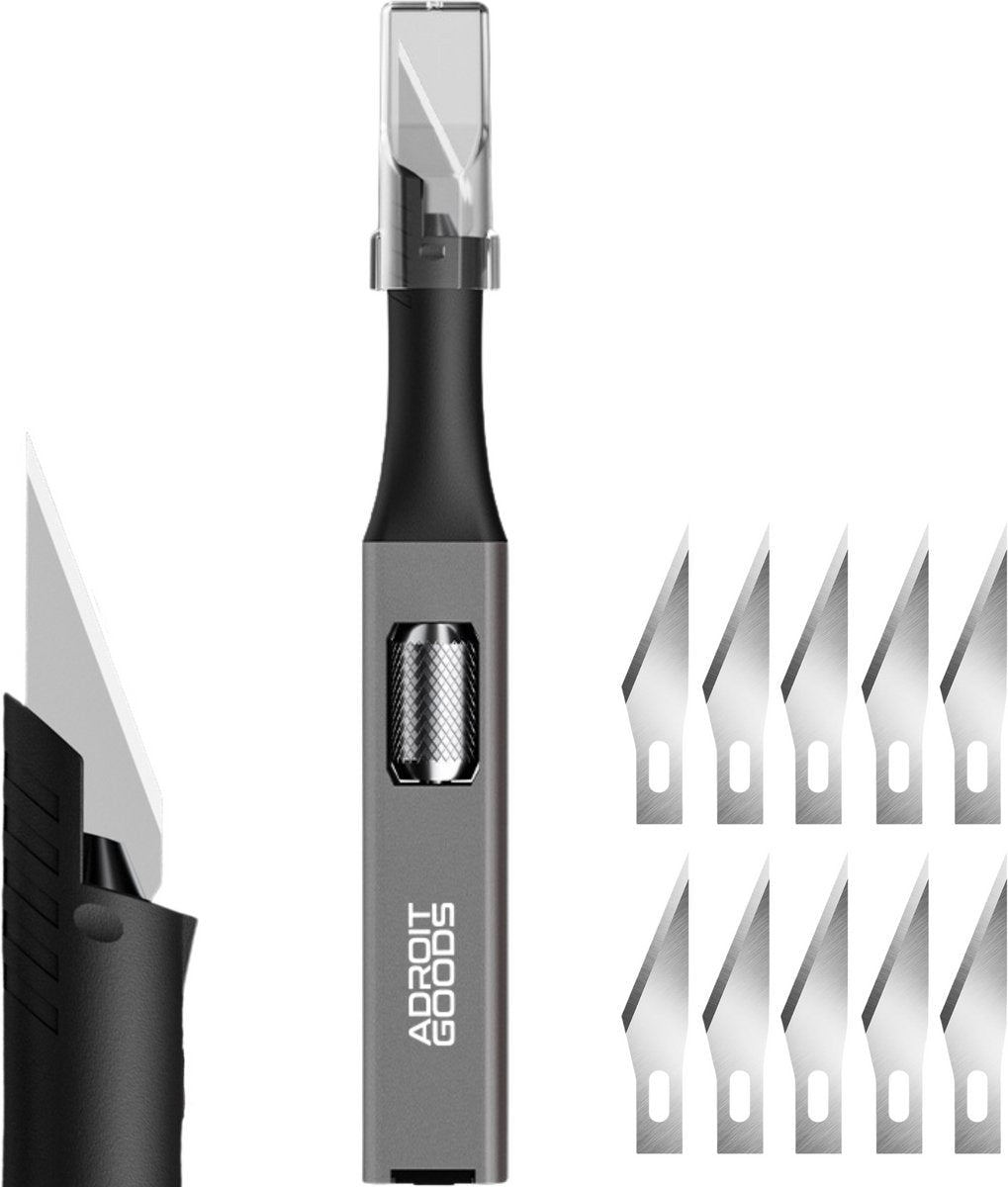 set van scherp mesje met houder en vervangbare lemmetten naast elkaar geplaatst