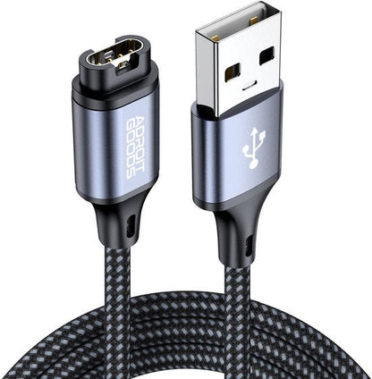 usb-kabel met gevlochten buitenlaag en metalen behuizing aan beide uiteinden
