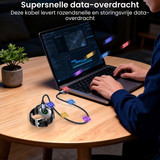 Persoon werkt op laptop aan houten tafel met slimme horloge verbonden via kabel voor data-overdracht