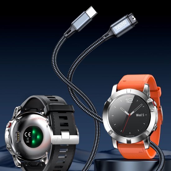 Twee slimme horloges met verschillende banden en een zwart USB-C oplaadkabel met gevlochten behuizing