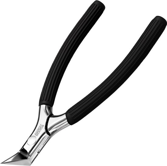 Zwarte tang met comfortabele handgrepen en scherpe snijpunten voor precisiewerk