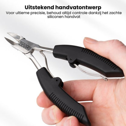 Hand houdt een precieze kniptang met zwart siliconen handvat voor optimale controle
