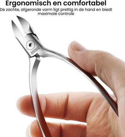 Hand houdt ergonomische metalen kniptang met afgeronde vormen voor betere grip