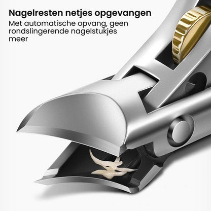 Close-up van een metalen nagelknipper die nagelresten opvangt met een automatische opvangbak