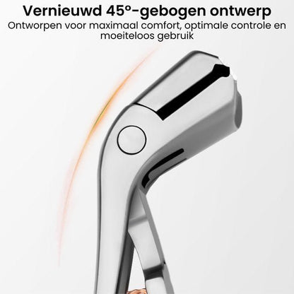 Close-up van een glanzend metalen hulpmiddel met een vernieuwd 45 graden gebogen ontwerp