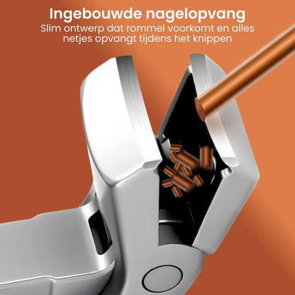 Close-up van metalen knipapparaat met ingebouwde opvang voor nagelresten en rommel