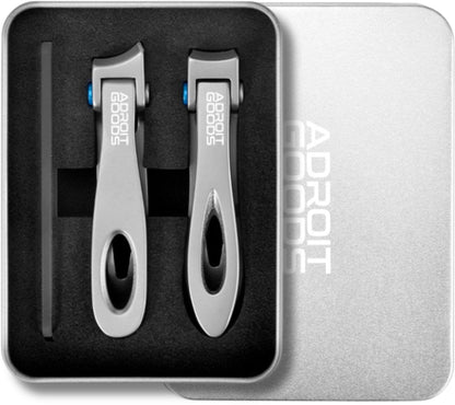 Set hoogwaardige zilverkleurige metalen nagelknippers in een geschenkdoos met schuimvoering van AdroitGoods