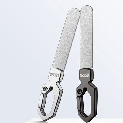 Twee hennep vijlen met AdroitGoods merk, één zilver en één zwart met handgreep.