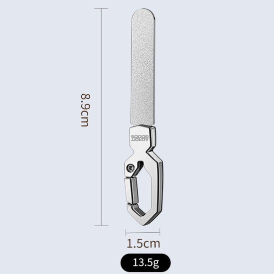 slanke metalen vijl met karabijnhaak en afmetingen van 8,9 cm bij 1,5 cm, gewicht 13,5 g
