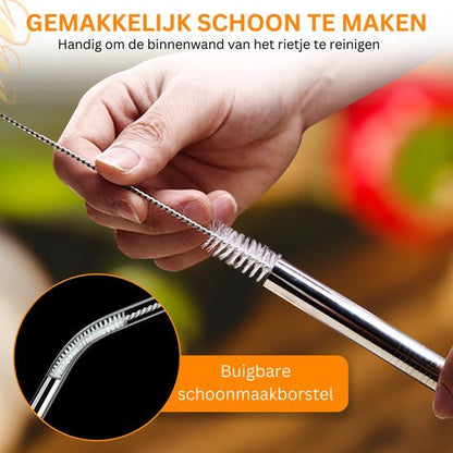 Hand die flexibele schoonmaakborstel gebruikt om binnenkant van metalen rietje te reinigen