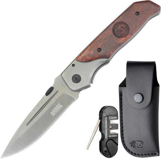 Opensluitend zakmes met houten handvat, metalen lemmet en zwarte lederen hoes met slijper.