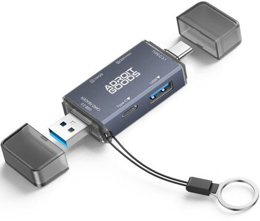 Compact blauwe USB hub met meerdere poorten en beschermkappen van AdroitGoods
