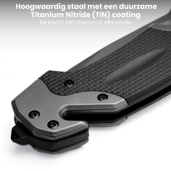 Close-up van handgreep van mes met zwart gestructureerd materiaal en metalen schroeven