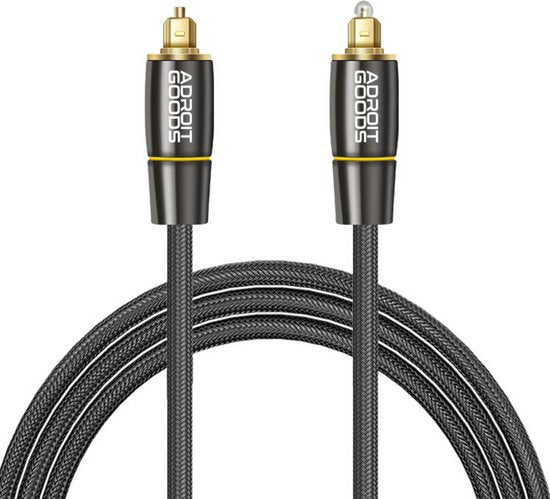 zwarte gevlochten audiokabel met gouden connectoren en AdroitGoods logo
