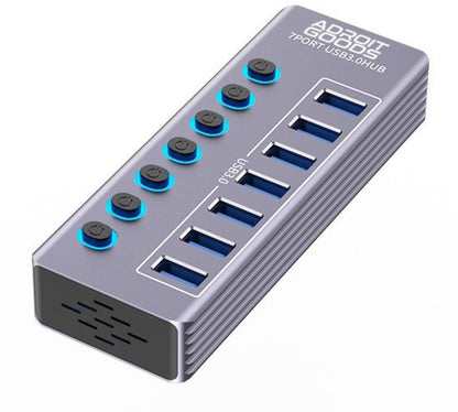 grijze USB-hub met zeven blauwe USB 3.0 poorten en individuele aan-uitknoppen