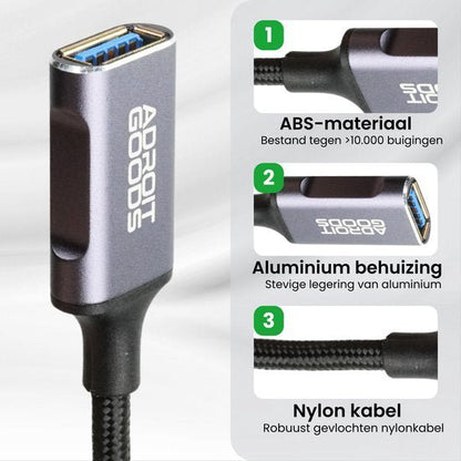 Zwarte USB-adapter met aluminium behuizing en robuuste gevlochten nylonkabel van AdroitGoods