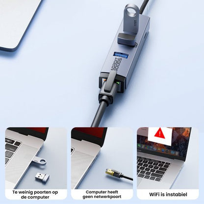 USB-hub met meerdere poorten aangesloten op laptop voor extra connectiviteit en netwerkverbinding