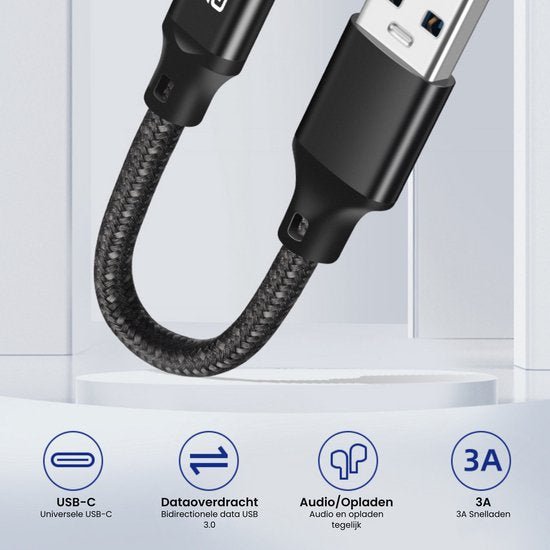 kort zwarte gevlochten usb-kabel met usb-c en usb-a connectoren en technische iconen